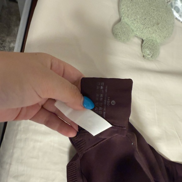 Lululemon sports bra 34DDD/34F - Picture 3 of 3